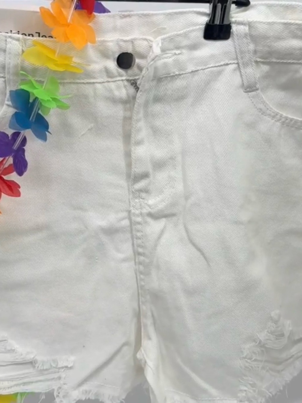 Cute Summer White Distressed Denim Shorts